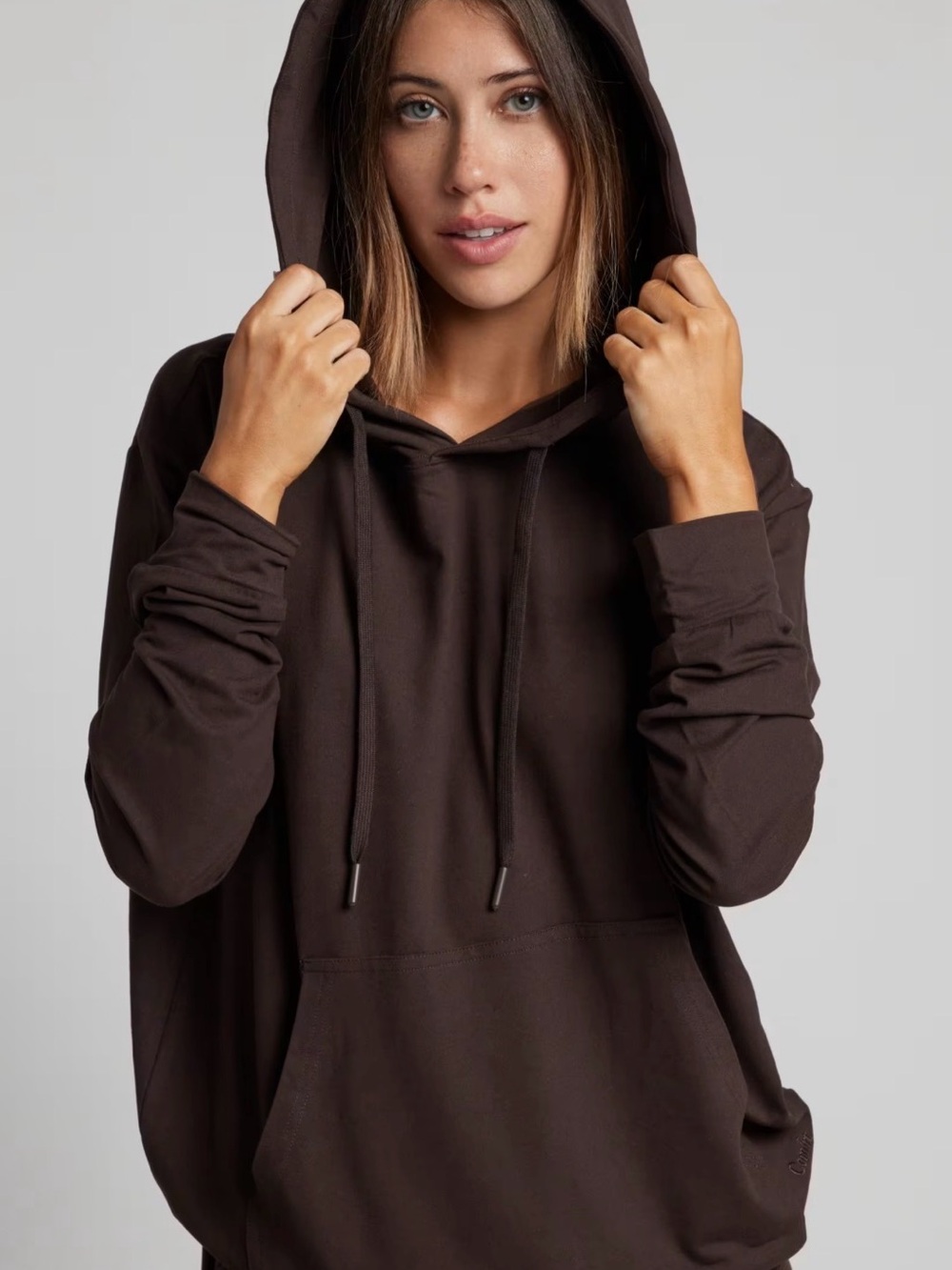 Everyday Women's Brown Hooded Sweatshirt with Kangaroo Pocket